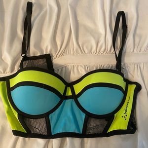 Balanced tech mesh bra